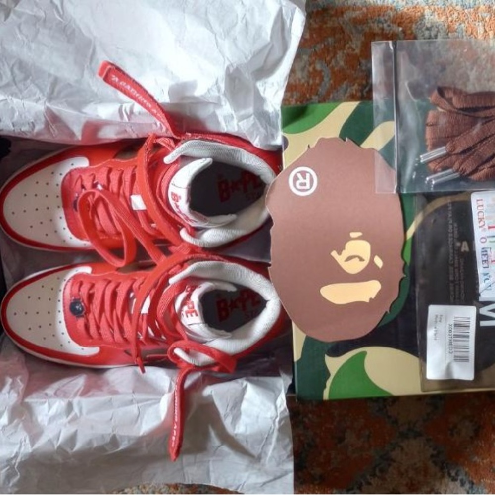 BAPE Red Sta high tops